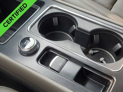 Used 2023 Lincoln Corsair AWD w/ Equipment Group 101A image 22