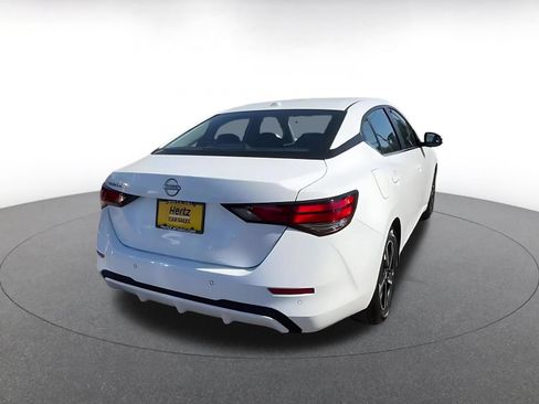 Used 2025 Nissan Sentra SV FWD image 14