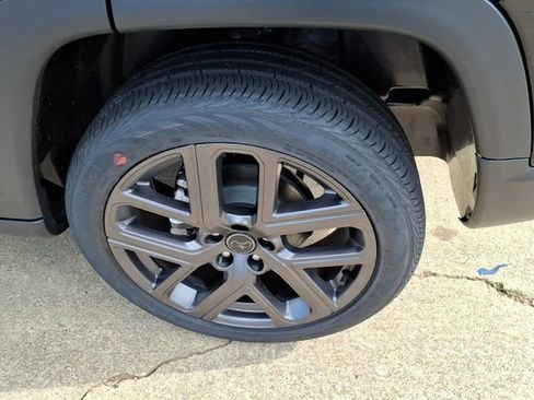 New 2026 Jeep Compass Latitude image 18