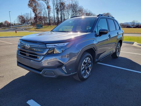 New 2026 Subaru Forester Premium AWD/4WD image 3