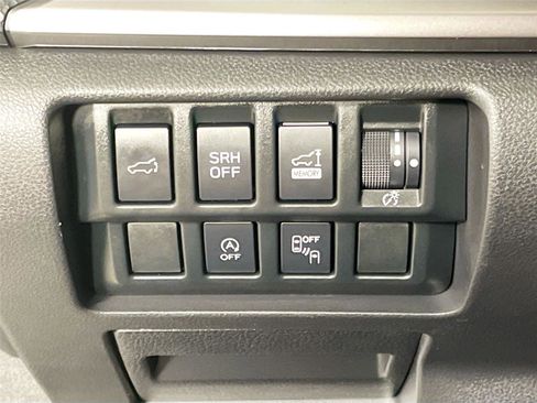 Used 2024 Subaru Forester Premium image 14