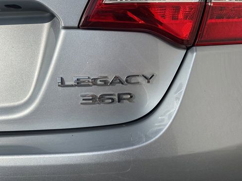 Used 2016 Subaru Legacy 3.6R Limited image 5