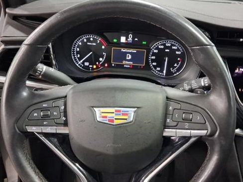 Used 2024 Cadillac XT6 Premium Luxury FWD image 12