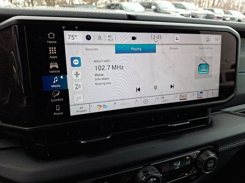 Used 2024 Jeep Wrangler Unlimited Rubicon 4xe image 16