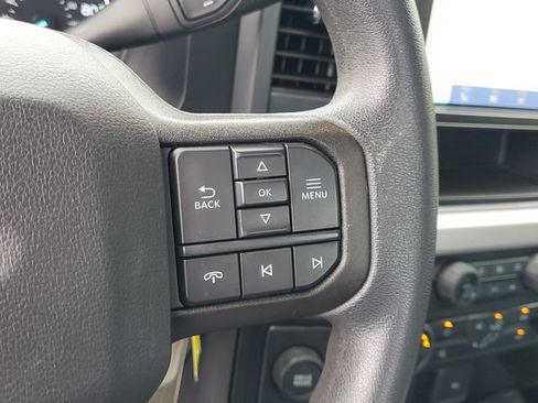 Used 2023 Ford F550 2WD Regular Cab Super Duty image 18