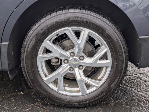 Used 2018 Chevrolet Equinox LT image 12