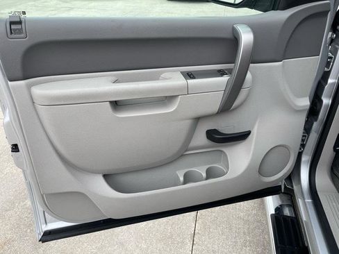 Used 2012 Chevrolet Silverado 1500 LT w/ Chrome Essentials Package image 26