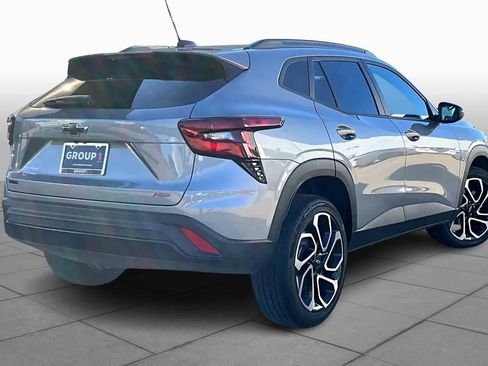 Used 2025 Chevrolet Trax RS image 13