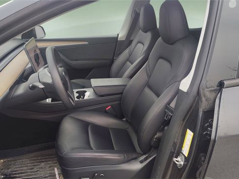 Used 2024 Tesla Model Y Long Range image 12