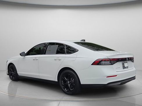 Used 2025 Honda Accord SE image 6