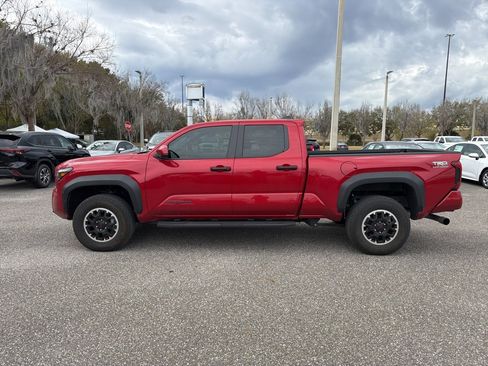 Used 2024 Toyota Tacoma TRD Off-Road image 2