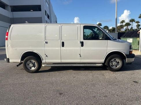 Used 2021 Chevrolet Express 2500 w/ Driver Convenience Package image 2