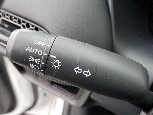 Used 2025 Honda HR-V Sport image 21