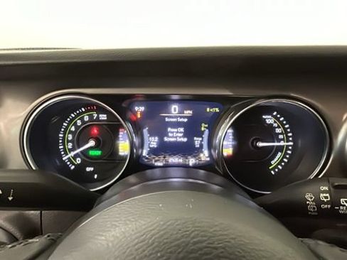 Used 2023 Jeep Wrangler Unlimited AWD/4WD image 16