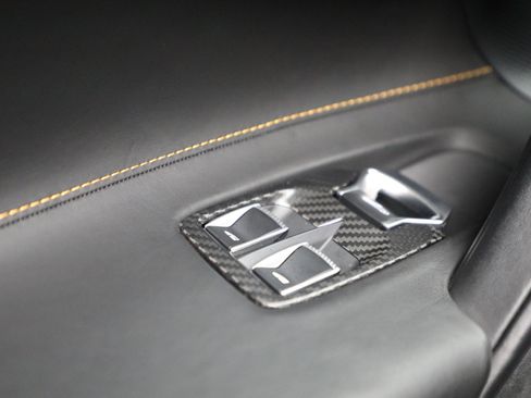 Used 2023 McLaren 720S Performance RWD image 45