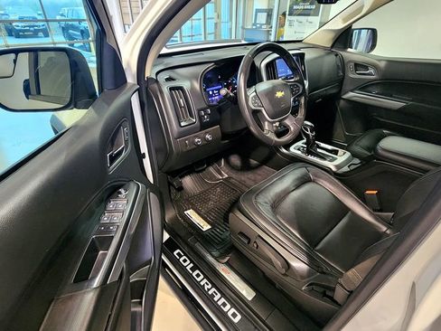 Used 2022 Chevrolet Colorado ZR2 AWD/4WD image 16