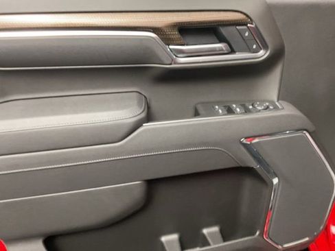 New 2025 Chevrolet Silverado 1500 LT w/ Convenience Package II image 10