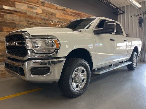 Used 2024 RAM 2500 Tradesman w/ Chrome Appearance Group image 2