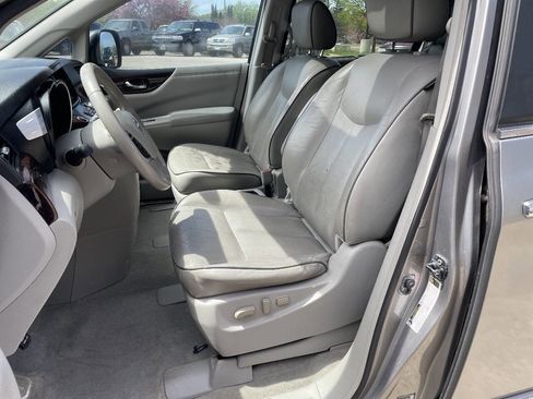 Used 2012 Nissan Quest LE FWD image 13