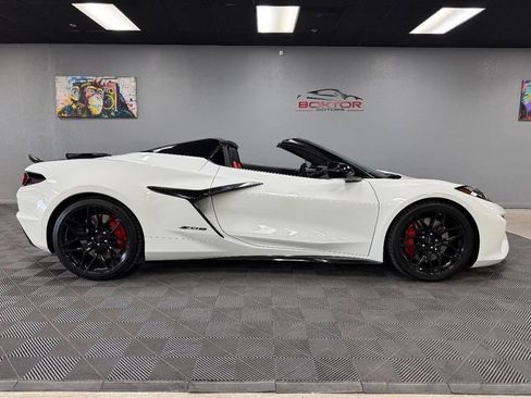 Used 2024 Chevrolet Corvette Z06 image 18