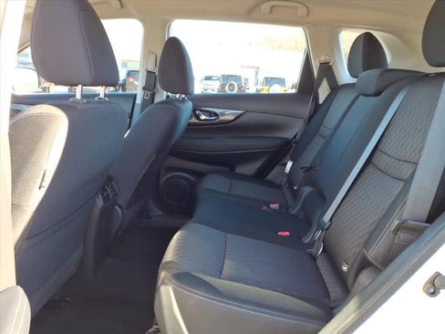 Certified 2018 Nissan Rogue S image 14