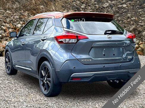 Used 2020 Nissan Kicks SR w/ SR Premium Package FWD image 11