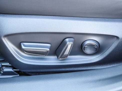 New 2026 Toyota Prius XLE image 26