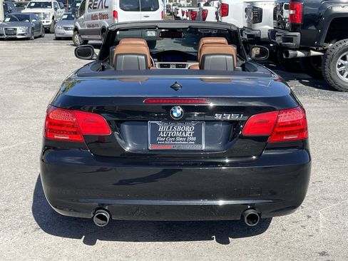 Used 2013 BMW 335i Convertible image 16