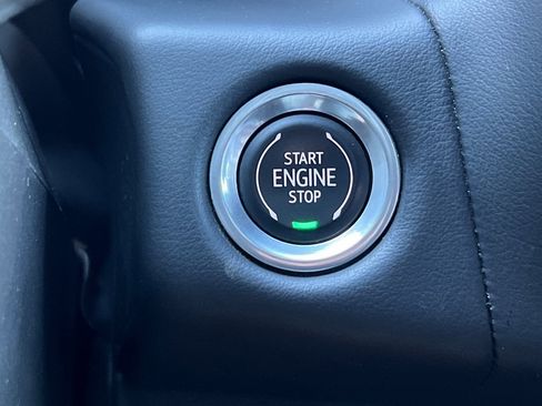 Used 2022 Chevrolet Tahoe Z71 image 20