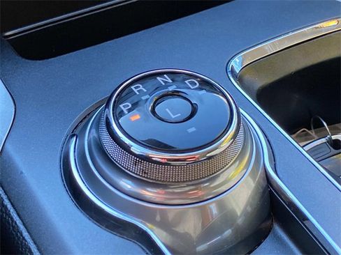 Used 2019 Ford Fusion SE image 29