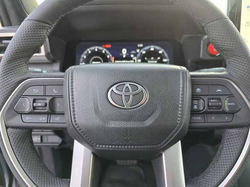 New 2025 Toyota Tacoma TRD Off-Road AWD/4WD image 28