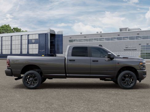 New 2026 RAM 3500 Big Horn AWD/4WD image 84