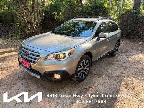 Used 2016 Subaru Outback 2.5i Limited AWD/4WD image 3