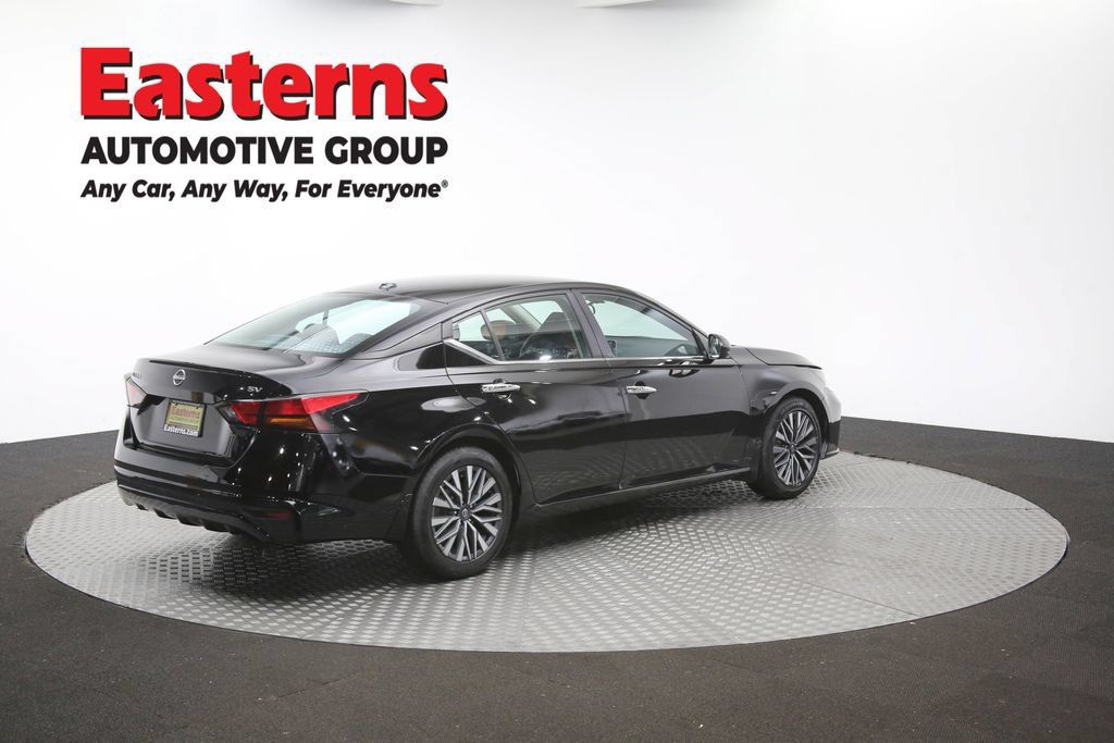 Used 2024 Nissan Altima 2.5 SV FWD image 44
