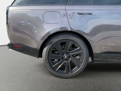 Used 2022 Land Rover Range Rover Long Wheelbase SE AWD/4WD image 18