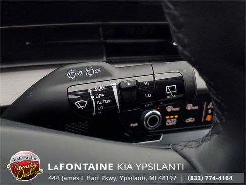 Certified 2025 Kia Sportage EX image 20