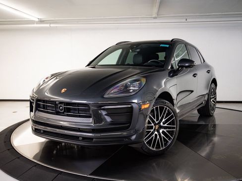 Certified 2026 Porsche Macan AWD/4WD image 1