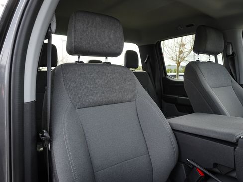 Used 2024 Ford F150 XLT image 32