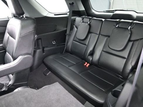 Certified 2024 Ford Explorer Limited image 30