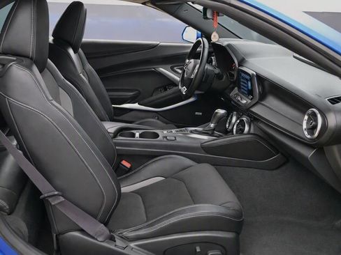Used 2017 Chevrolet Camaro SS RWD image 31