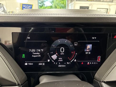 Used 2025 GMC Yukon Elevation w/ Technology Package AWD/4WD image 33