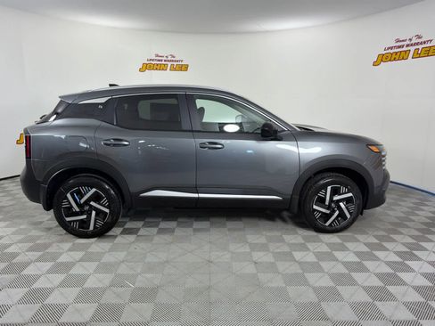 New 2026 Nissan Kicks SV image 7