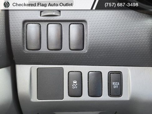 Used 2011 Toyota Tacoma 4x4 Regular Cab image 10