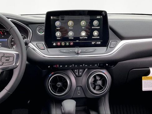 New 2026 Chevrolet Blazer LT w/ Sound & Technology Package FWD image 7