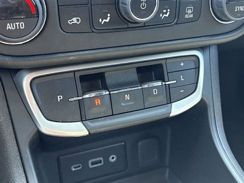 Certified 2023 GMC Terrain SLE w/ Driver Convenience Package FWD image 15