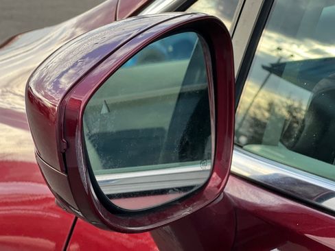 Used 2020 Chrysler Pacifica Touring-L Plus w/ Tire & Wheel Group image 30