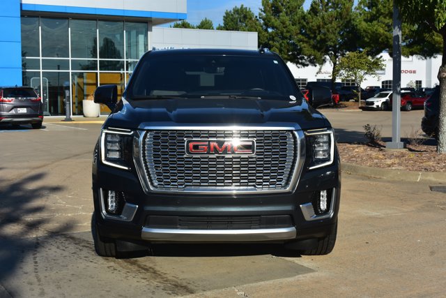 Used 2021 GMC Yukon Denali w/ Denali Ultimate Package AWD/4WD image 2