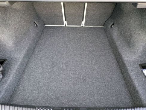 New 2026 BMW 530i xDrive w/ M Sport Package image 34