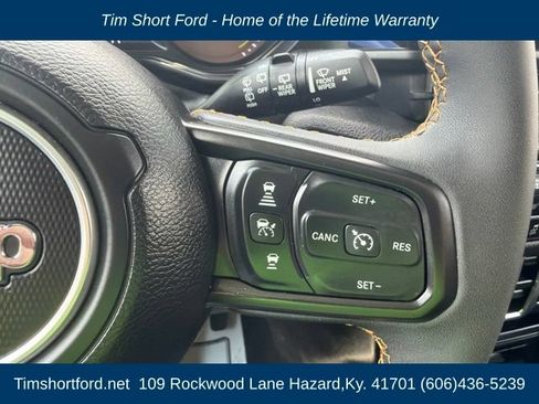 Used 2024 Jeep Wrangler Unlimited AWD/4WD image 19