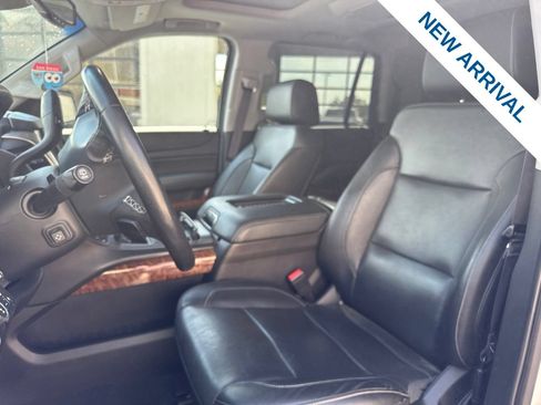 Used 2020 Chevrolet Tahoe Premier AWD/4WD image 16